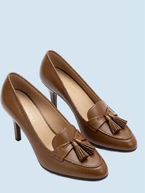 Tan Leather Tassel Loafers